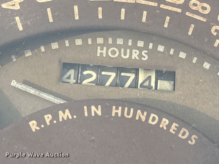 image for item LF9966 1959 Case 900B tractor