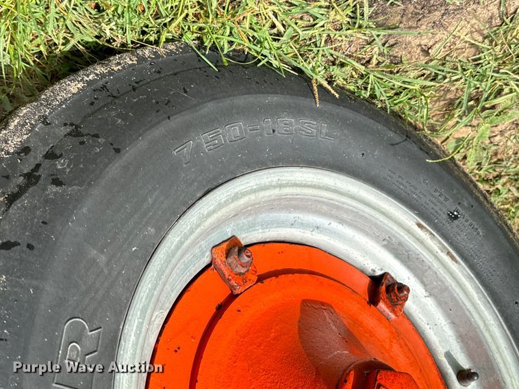 image for item LF9966 1959 Case 900B tractor