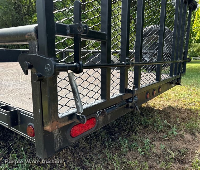 image for item LF9968 2017 Lone Star utility trailer