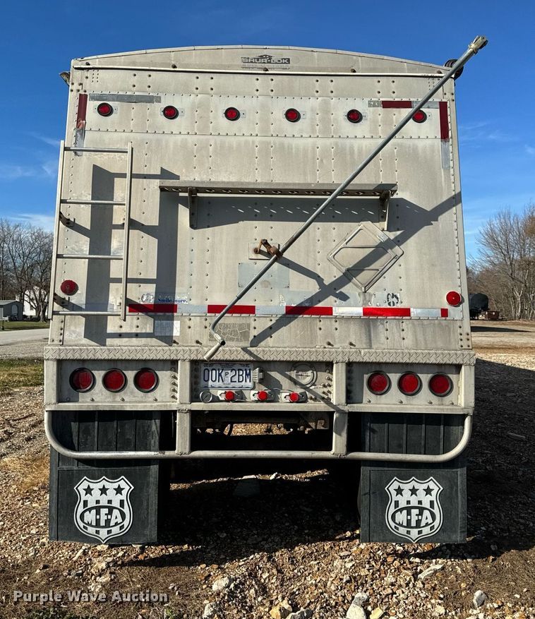 image for item NM9086 1993 Cornhusker grain trailer