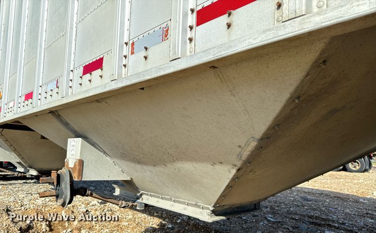 image for item NM9086 1993 Cornhusker grain trailer