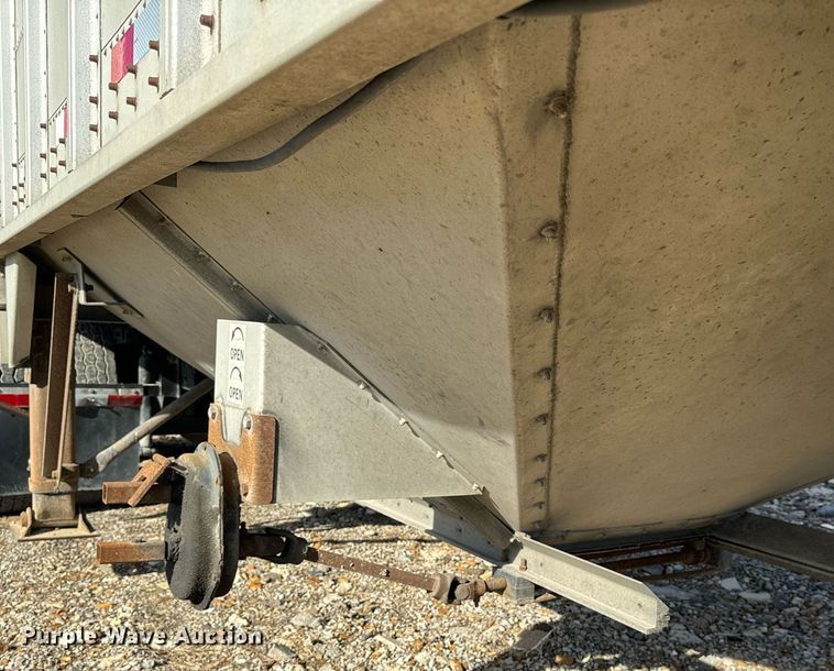 image for item NM9086 1993 Cornhusker grain trailer