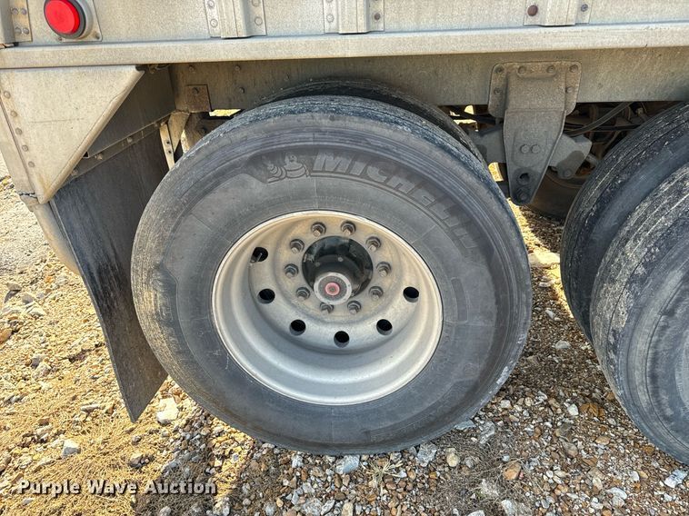 image for item NM9086 1993 Cornhusker grain trailer