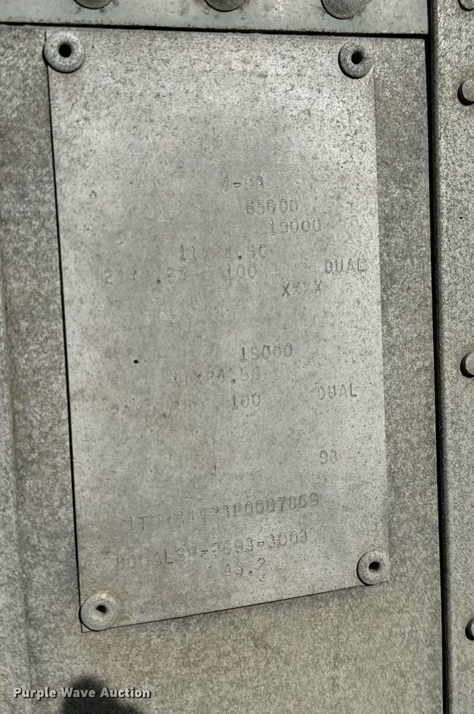 image for item NM9086 1993 Cornhusker grain trailer