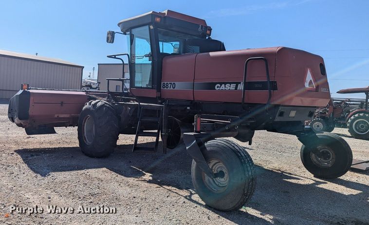 image for item NW9748 2000 Case 8870 swather / windrower