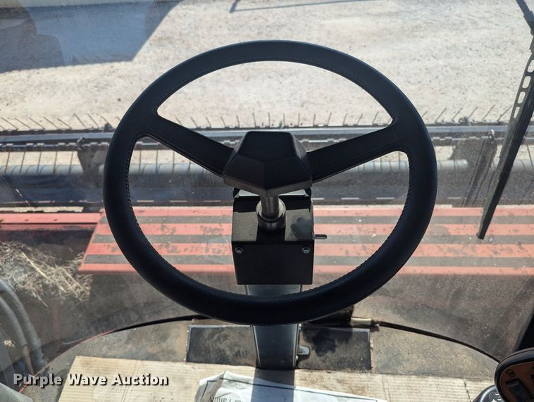 image for item NW9748 2000 Case 8870 swather / windrower