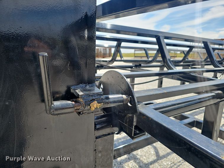 image for item NX9081 Rancho Viejo HRM240 hay bale trailer