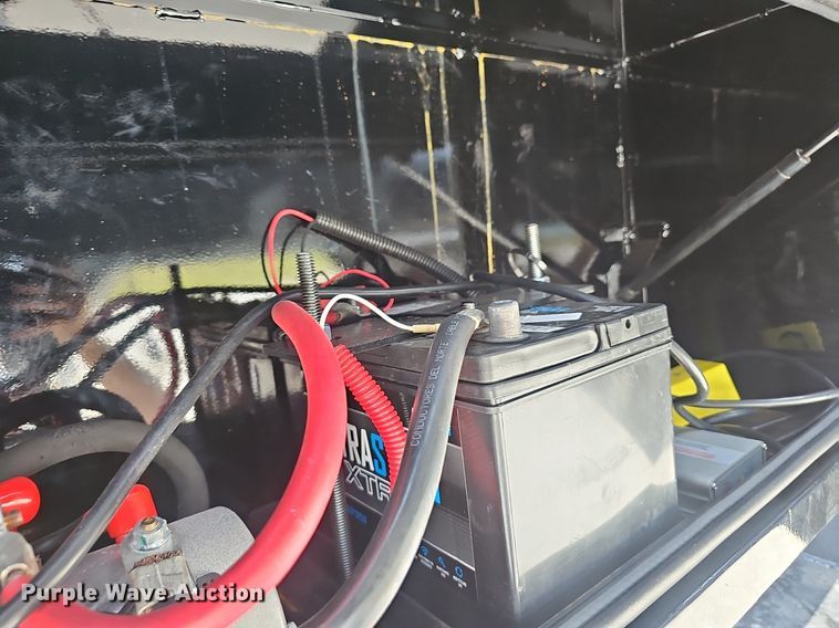 image for item NX9081 Rancho Viejo HRM240 hay bale trailer