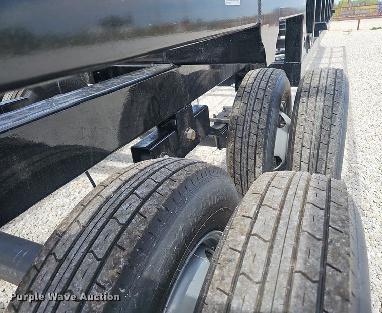 image for item NX9081 Rancho Viejo HRM240 hay bale trailer