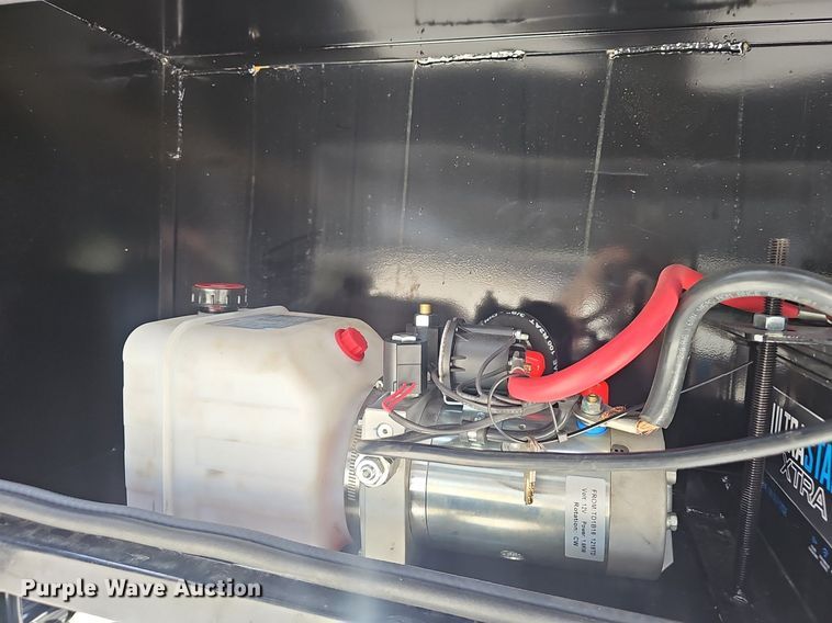 image for item NX9082 Rancho Viejo HRM240 hay bale trailer