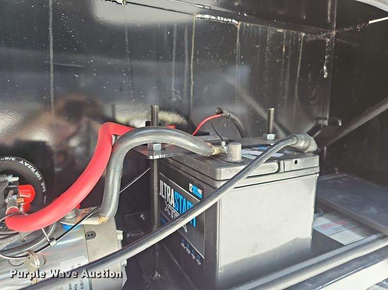 image for item NX9082 Rancho Viejo HRM240 hay bale trailer