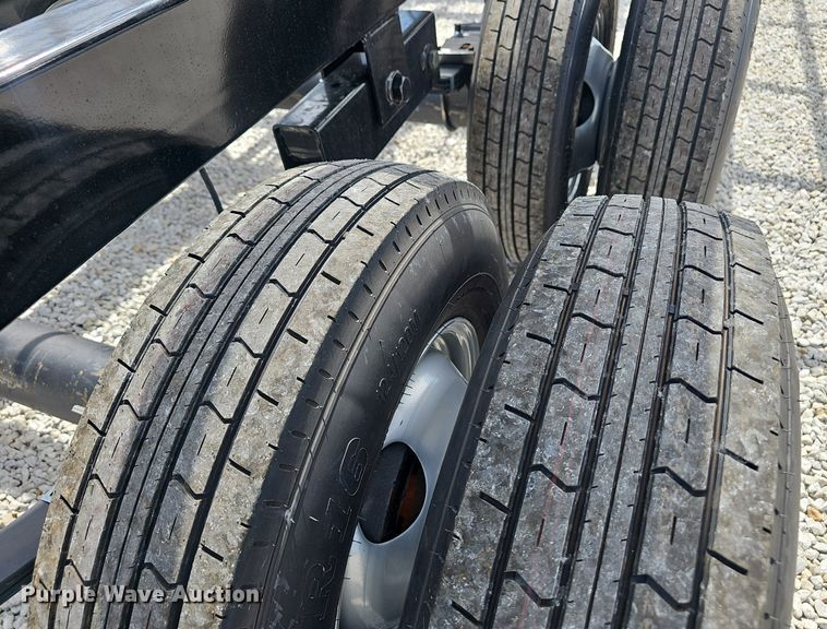 image for item NX9082 Rancho Viejo HRM240 hay bale trailer