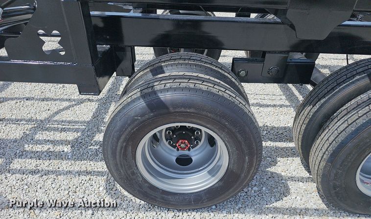 image for item NX9082 Rancho Viejo HRM240 hay bale trailer