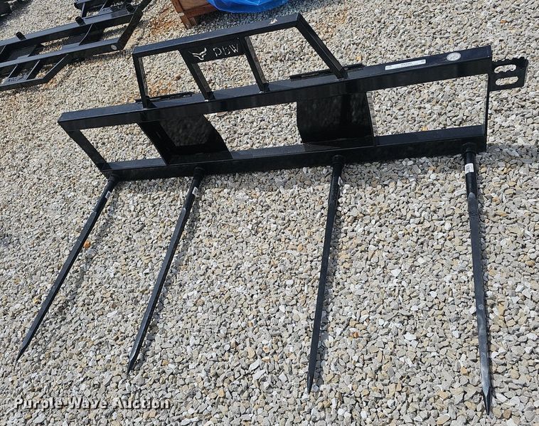 image for item NX9084 RBW skid steer bale spear