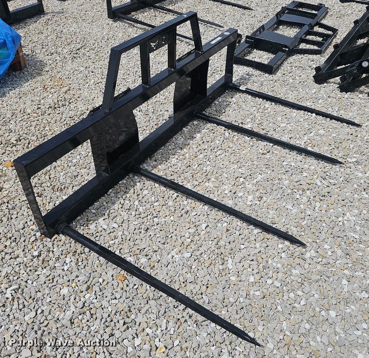 image for item NX9084 RBW skid steer bale spear
