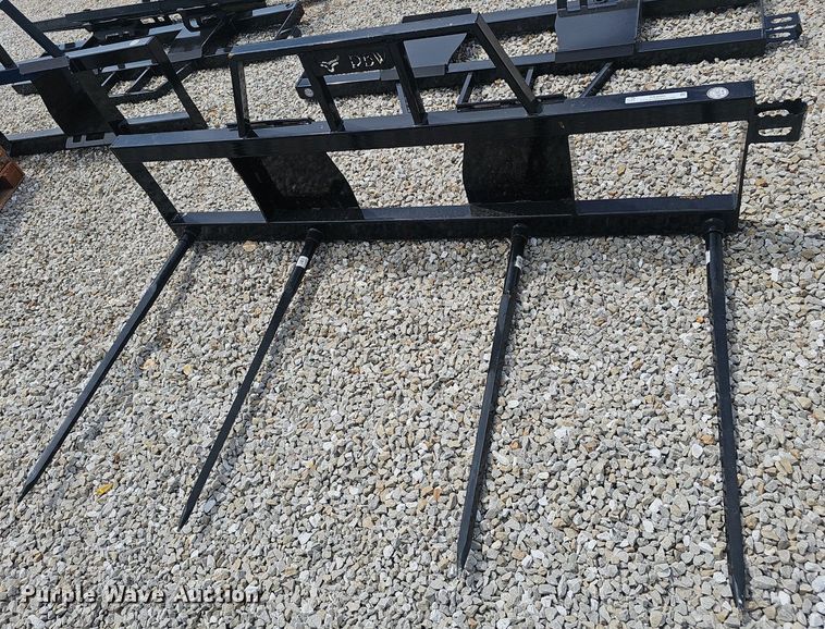 image for item NX9085 RBW  skid steer bale spear