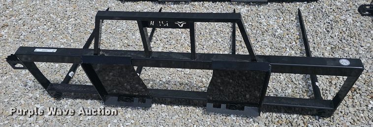image for item NX9086 RBW skid steer bale spear
