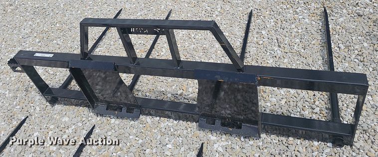 image for item NX9087 RBW skid steer bale spear