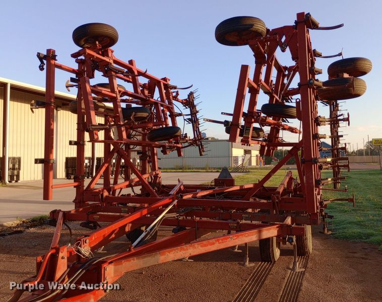 image for item NY9476 Case 5800/4300 field cultivator