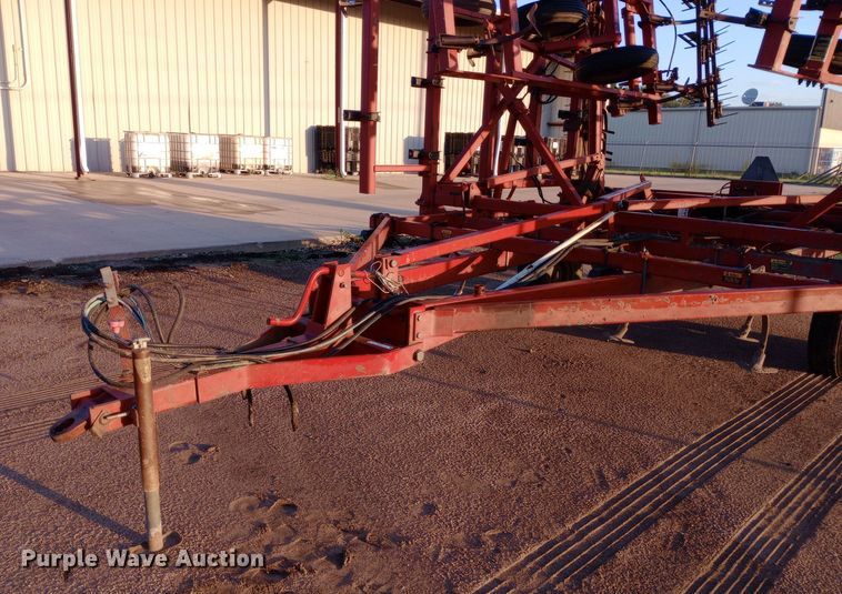 image for item NY9476 Case 5800/4300 field cultivator