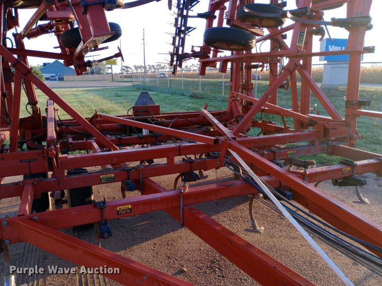 image for item NY9476 Case 5800/4300 field cultivator