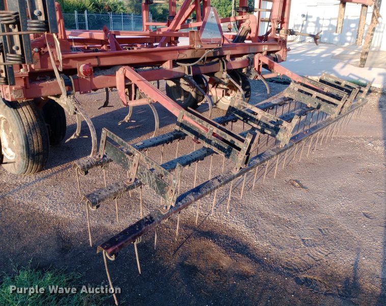 image for item NY9476 Case 5800/4300 field cultivator
