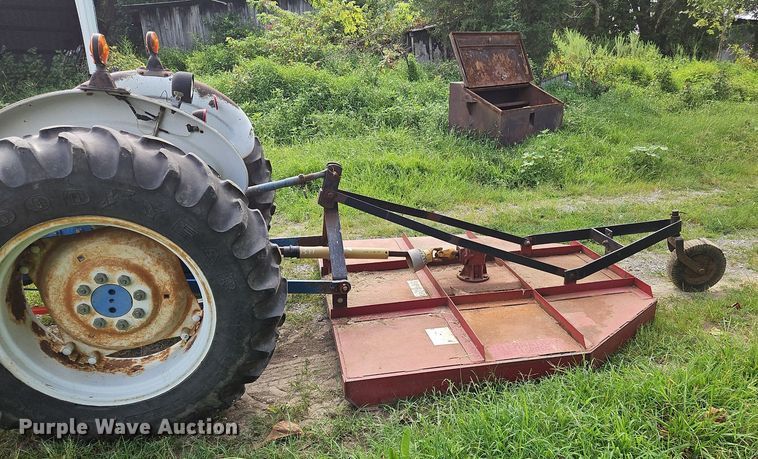 image for item OJ9803 1990 Ford 2810 tractor