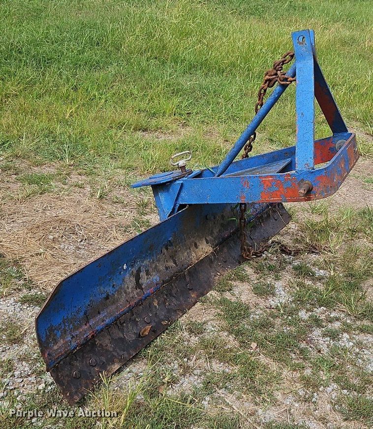 image for item OJ9803 1990 Ford 2810 tractor