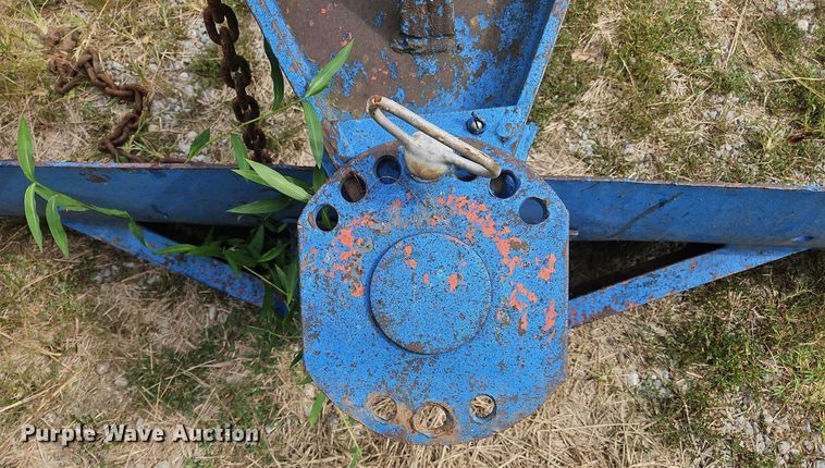 image for item OJ9803 1990 Ford 2810 tractor