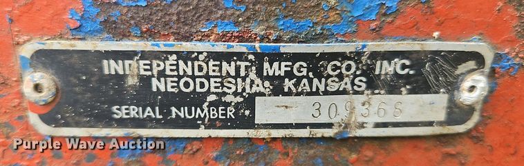 image for item OJ9803 1990 Ford 2810 tractor