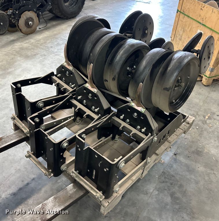 image for item OM9620 (12) AME planter row units