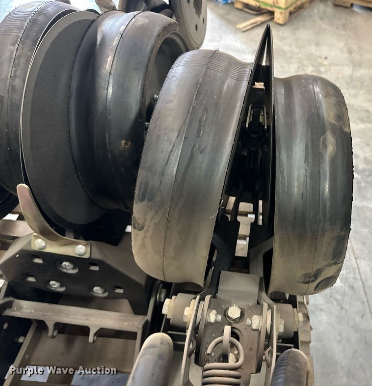 image for item OM9620 (12) AME planter row units