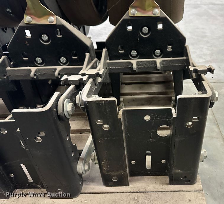 image for item OM9620 (12) AME planter row units