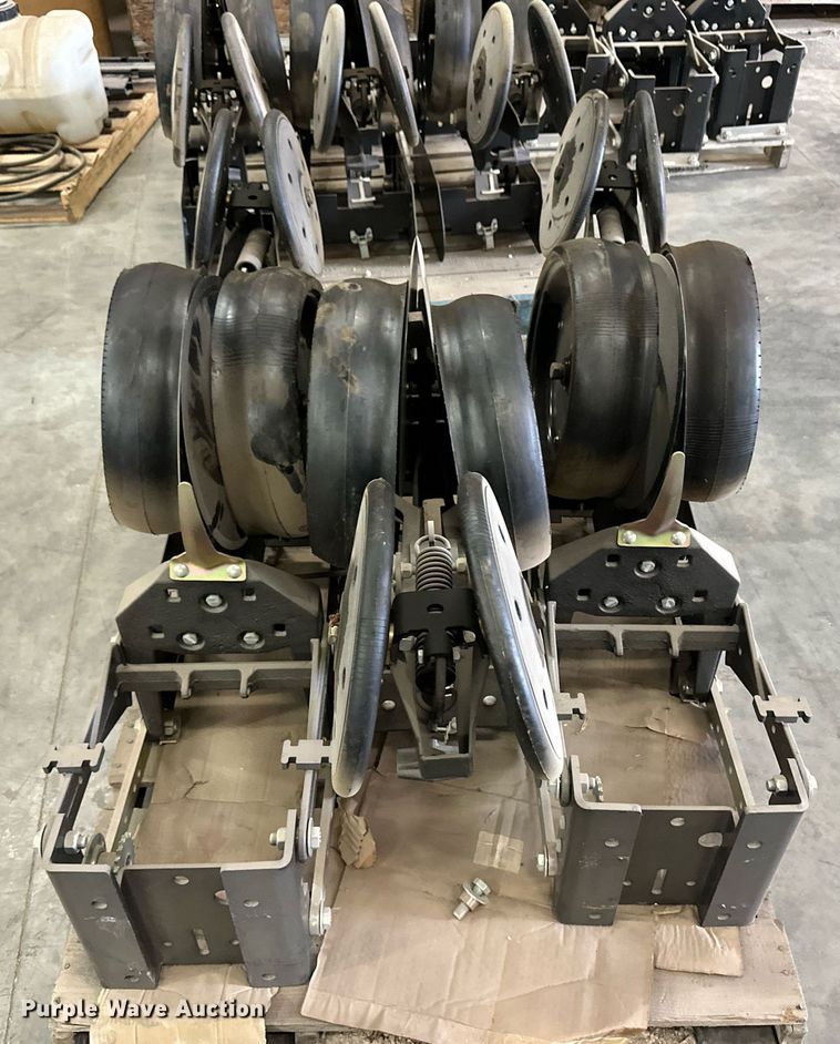 image for item OM9620 (12) AME planter row units