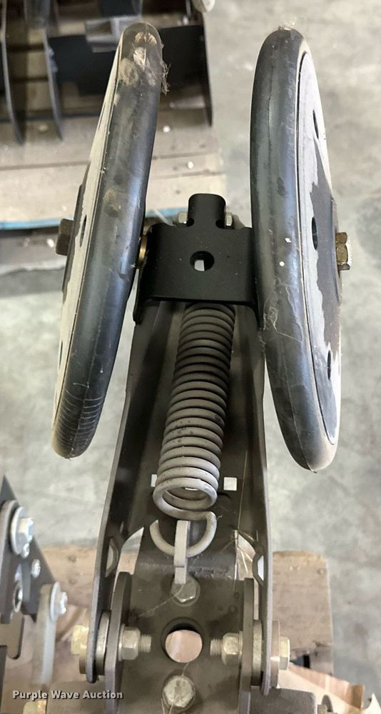 image for item OM9620 (12) AME planter row units