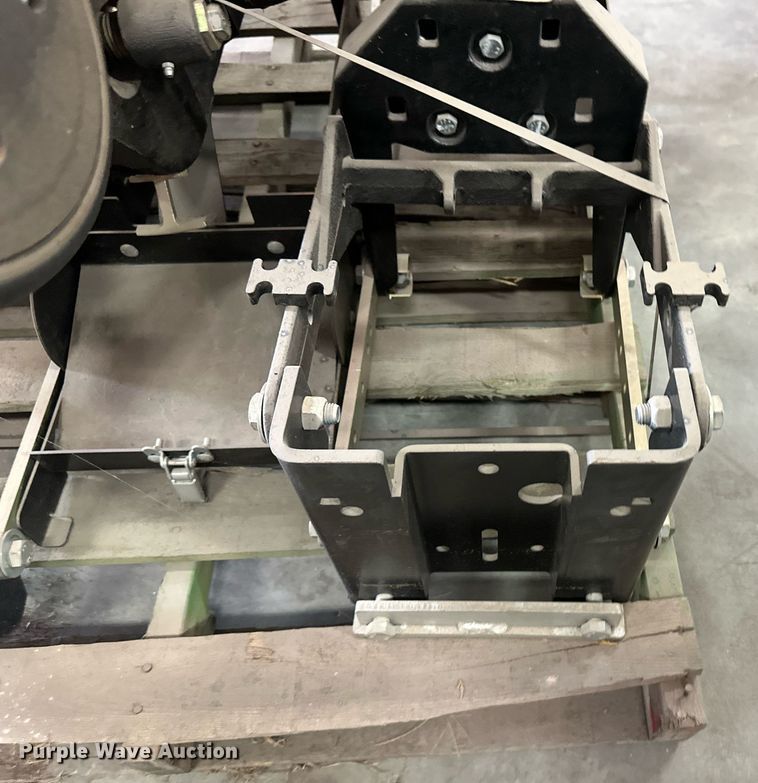 image for item OM9620 (12) AME planter row units