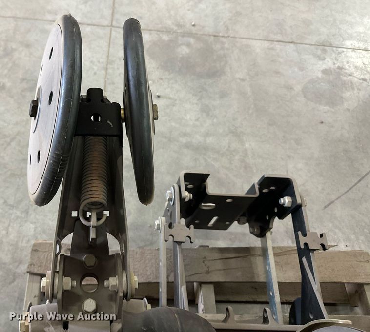 image for item OM9620 (12) AME planter row units