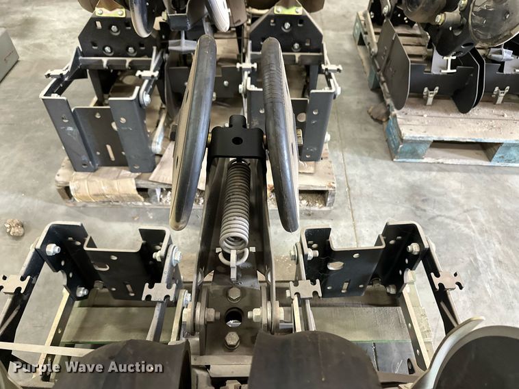 image for item OM9620 (12) AME planter row units