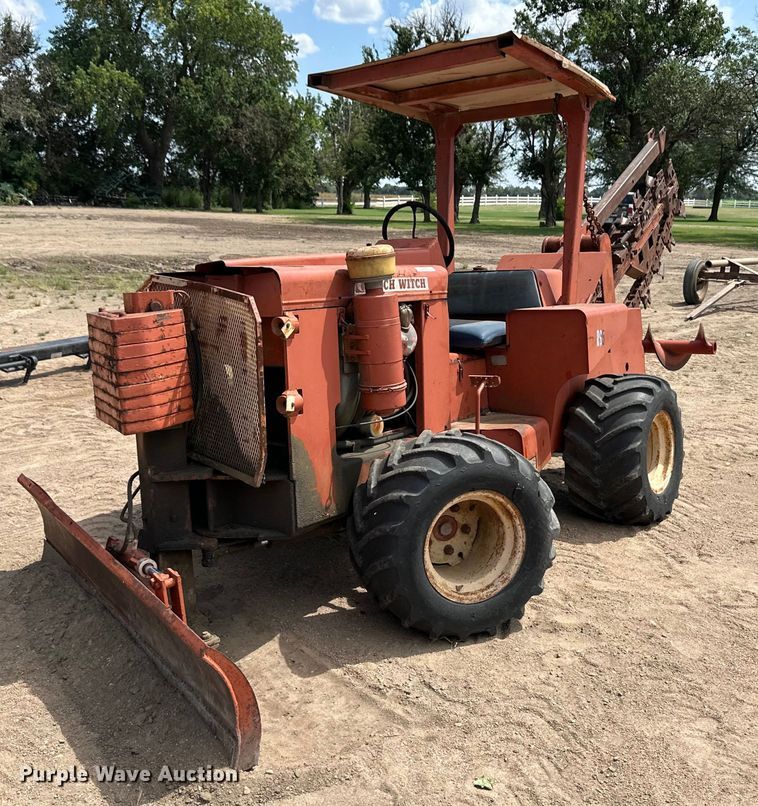 image for item OM9641 Ditch Witch R65 trencher