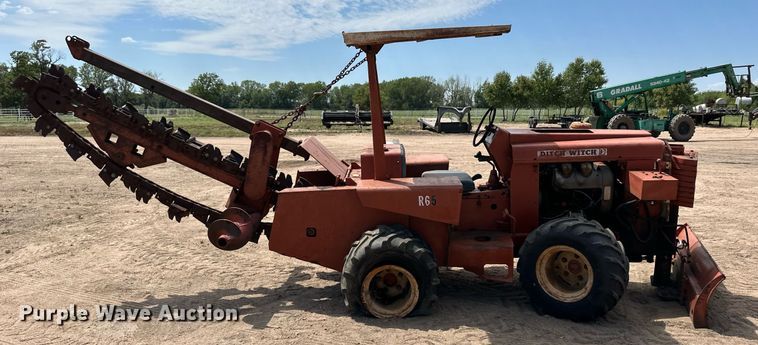 image for item OM9641 Ditch Witch R65 trencher