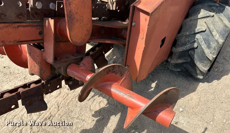 image for item OM9641 Ditch Witch R65 trencher