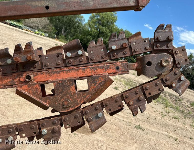 image for item OM9641 Ditch Witch R65 trencher