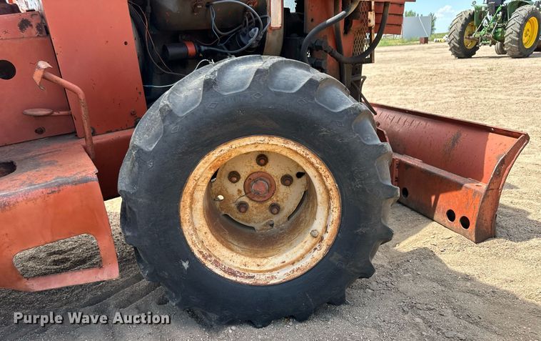 image for item OM9641 Ditch Witch R65 trencher