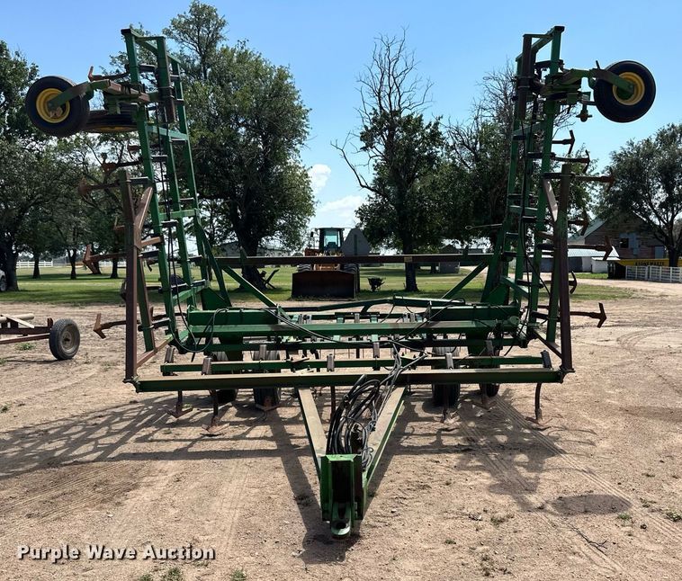 image for item OM9646 John Deere field cultivator