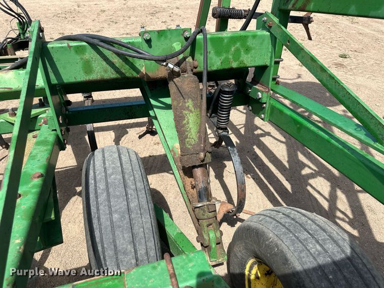 image for item OM9646 John Deere field cultivator