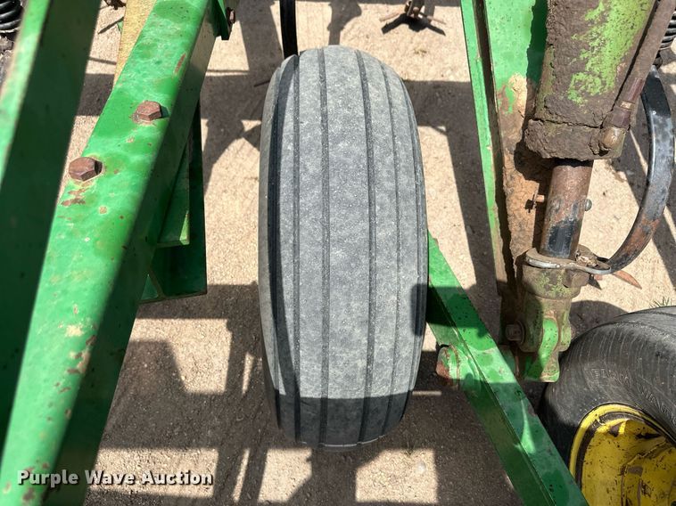 image for item OM9646 John Deere field cultivator