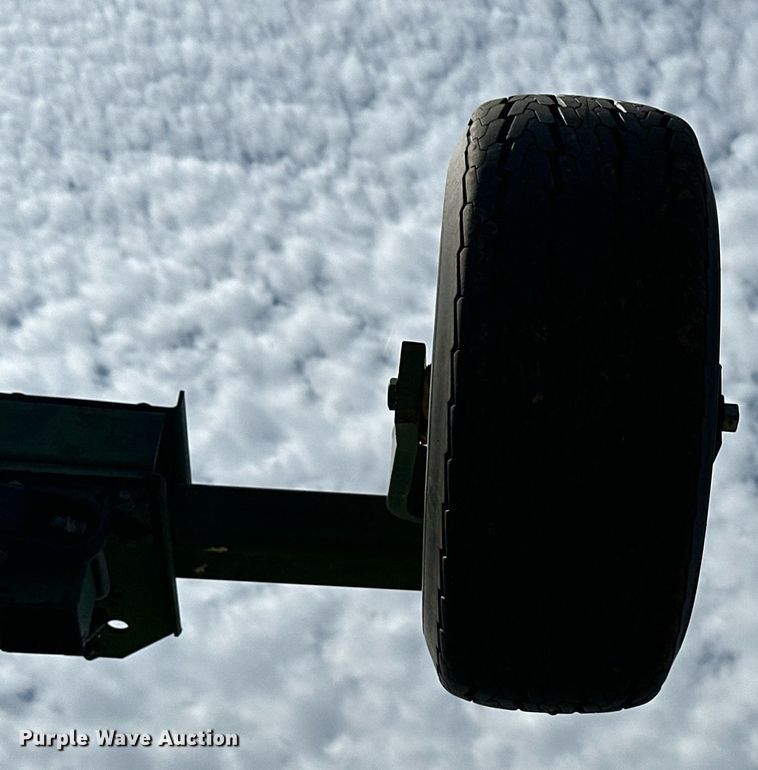 image for item OM9646 John Deere field cultivator