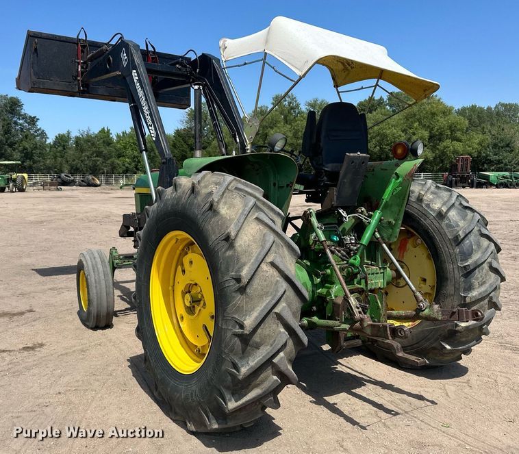 image for item OM9647 1981 John Deere 2940 tractor