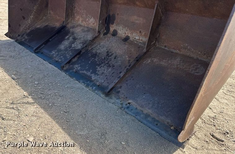 image for item OM9647 1981 John Deere 2940 tractor