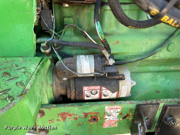 image for item OM9647 1981 John Deere 2940 tractor